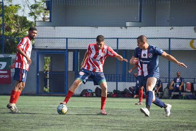 快船用SGA和多次選秀權換來的喬治被本應屬於自己的球員摧毀.